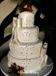WEDDING CAKE 010
